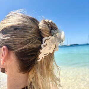 NWT Silver Jellyfish Claw Clip